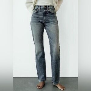 NWT Zara High-Rise Straight Fit Regular Length Denim 2569/240/427